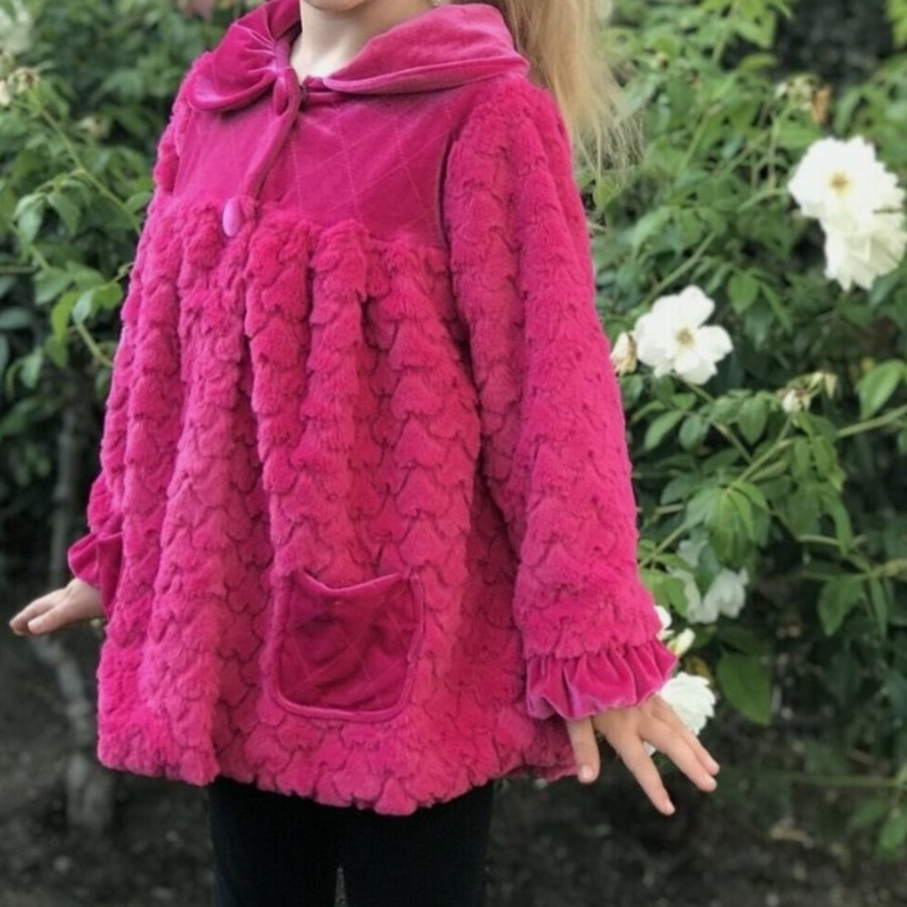 Girls BOUTIQUE Faux Fur Cape